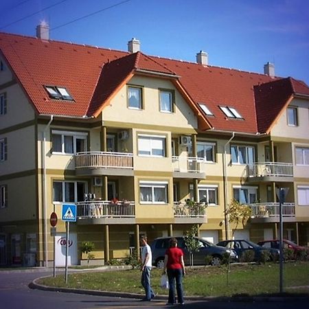 Aaa-Apartment 2 Balatonfured Exterior photo