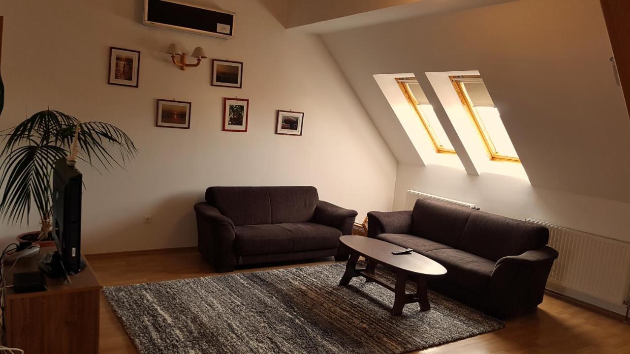 Aaa-Apartment 2 Balatonfured Exterior photo